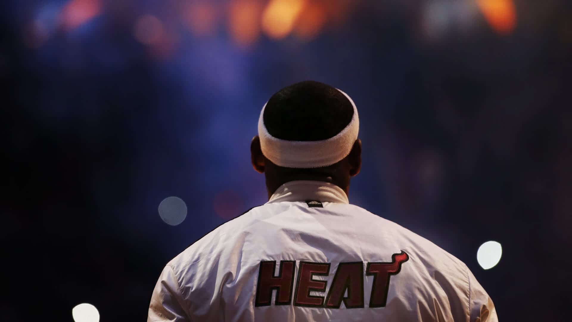 泸州老窖天府中学球迷热议NBA，青春与篮球的激情碰撞|